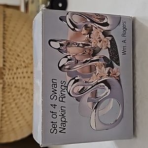 Oneida Napkin Rings set of 4 Silver Swans